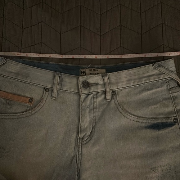 EUC Free People blue denim distressed jean shorts with interior stripe detail - Picture 4 of 12